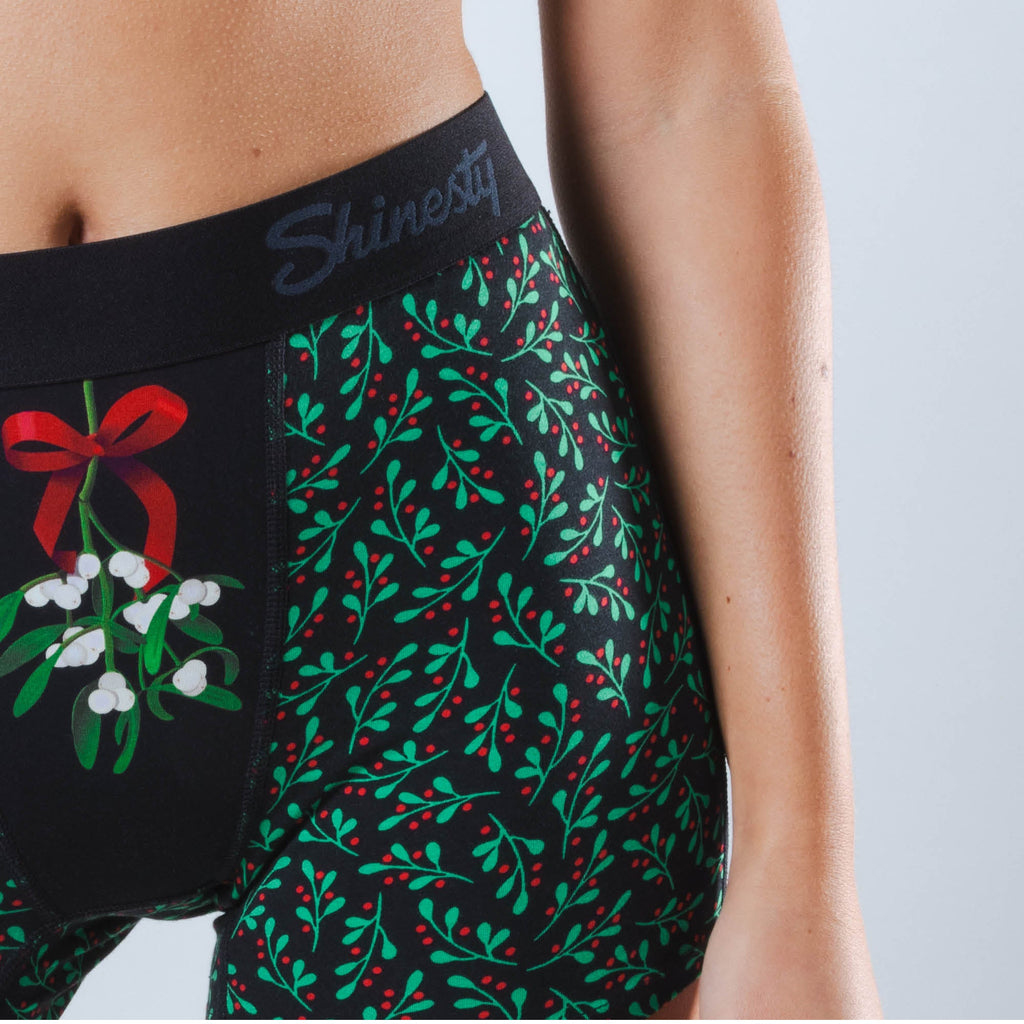 Shinesty The Kiss Me There mistletoe women's boxers – funny Christmas novelty underwear