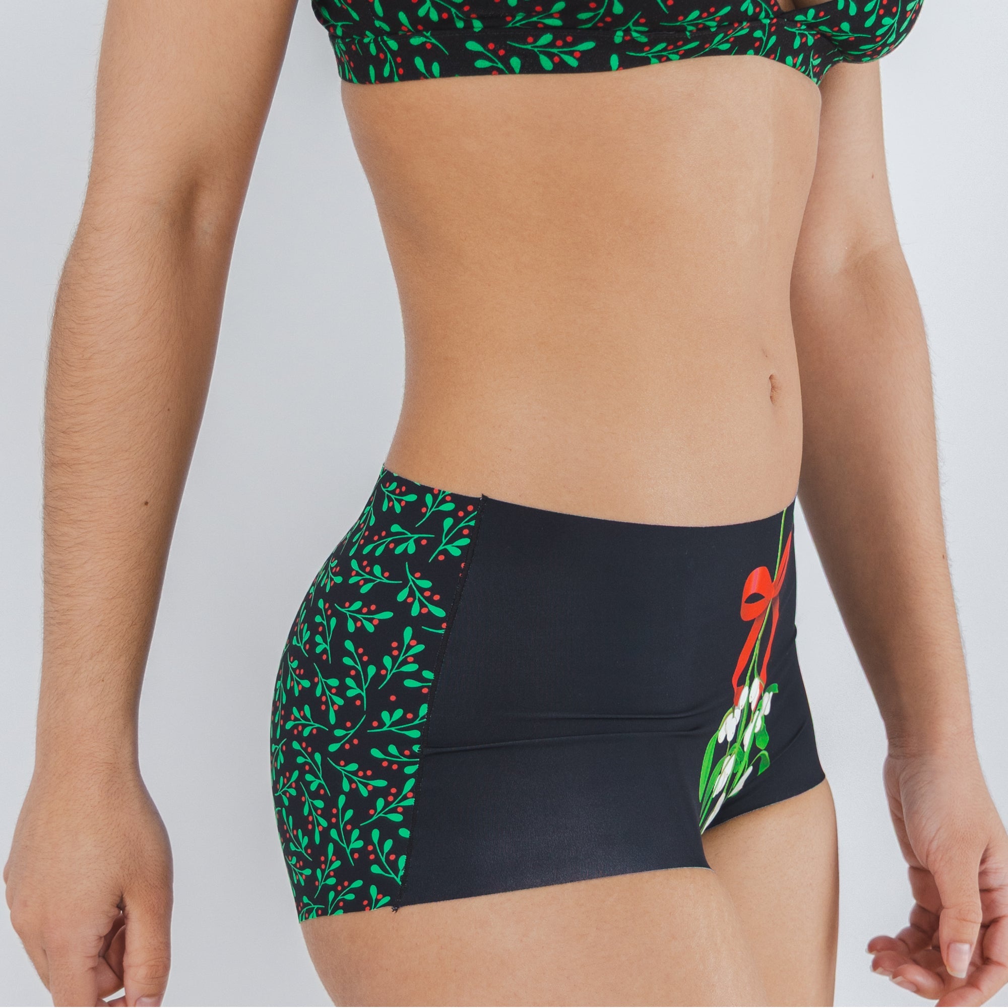 Shinesty The Kiss Me There mistletoe seamless boyshort – funny Christmas underwear