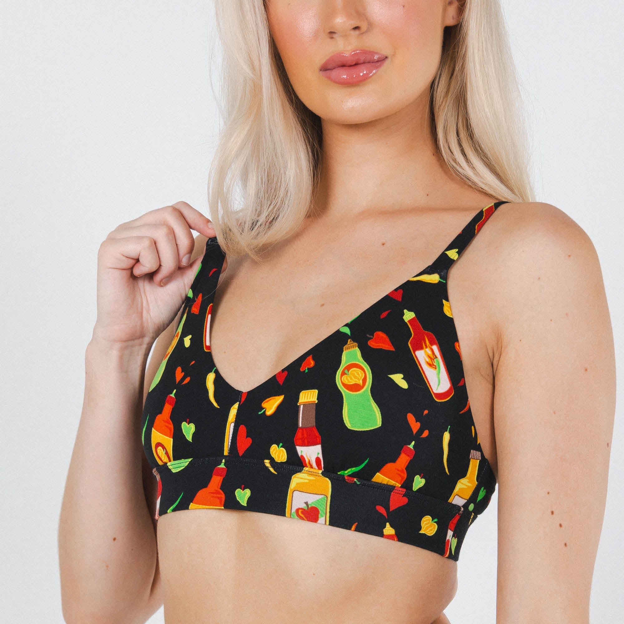 Shinesty The Gotcha Sriracha hot sauce Boob Hammock plunge bralette – funny novelty bralette