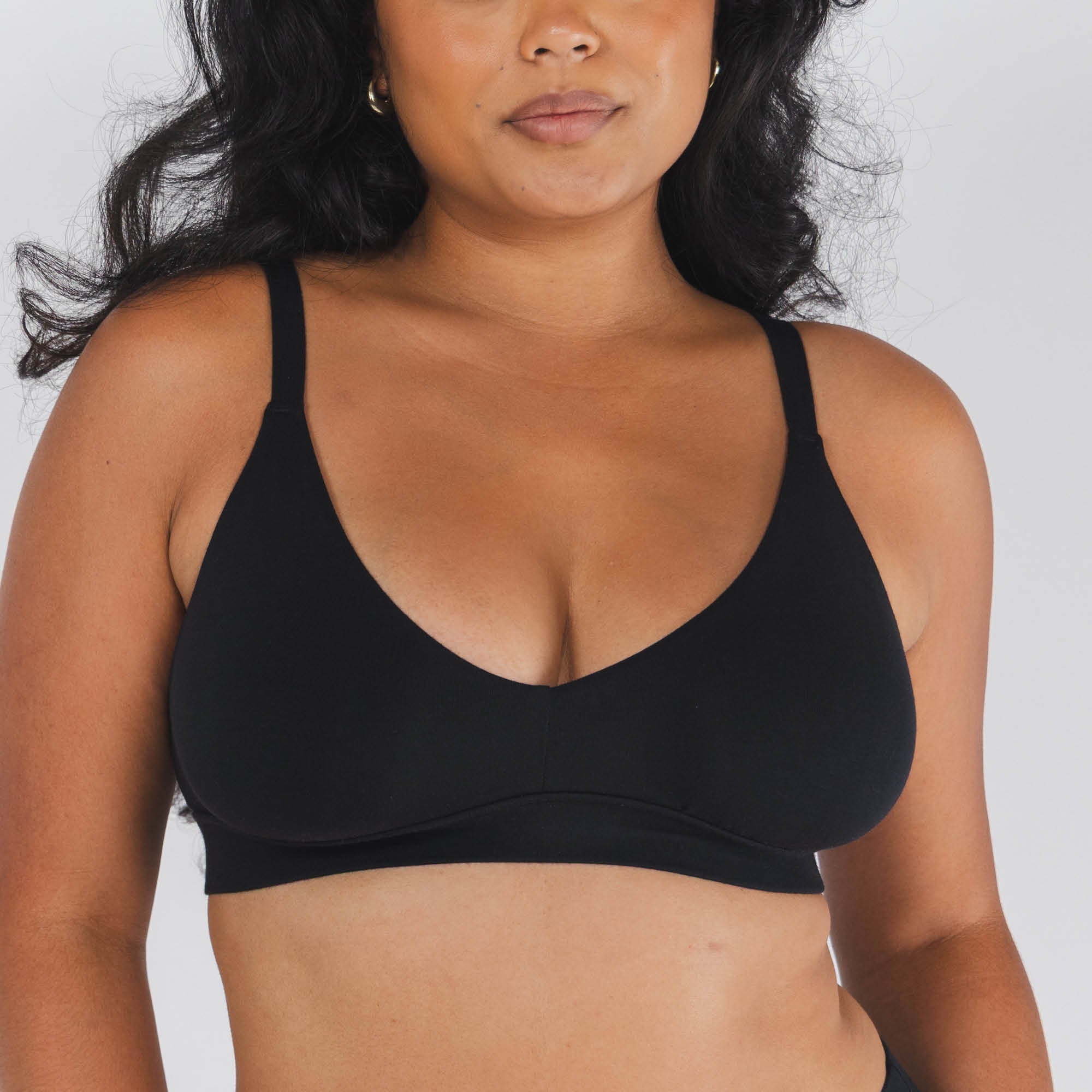Shinesty The Threat Level Midnight solid black Boob Hammock plunge bralette – everyday bralette